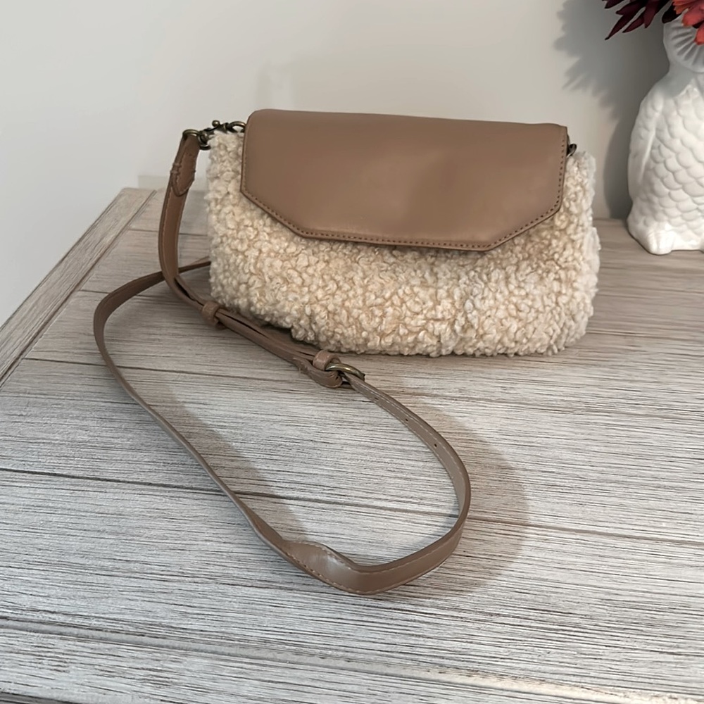 Fuzzy Universal Threads Crossbody